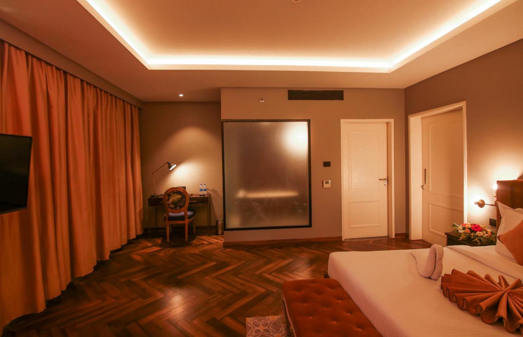 Hotel Polo Towers Agartala Esterno foto